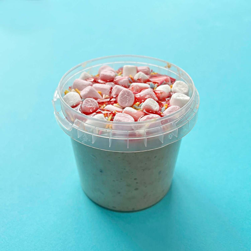 Healthy Birthday Cake Overnight Oats with Marshmallows the perfect Meal Prep Breakfast
