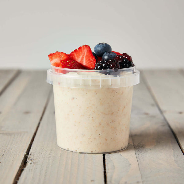 Fresh Delicious overnight oats, a popular breakfast option from Macro Based Diner Healthy Meal Prep.