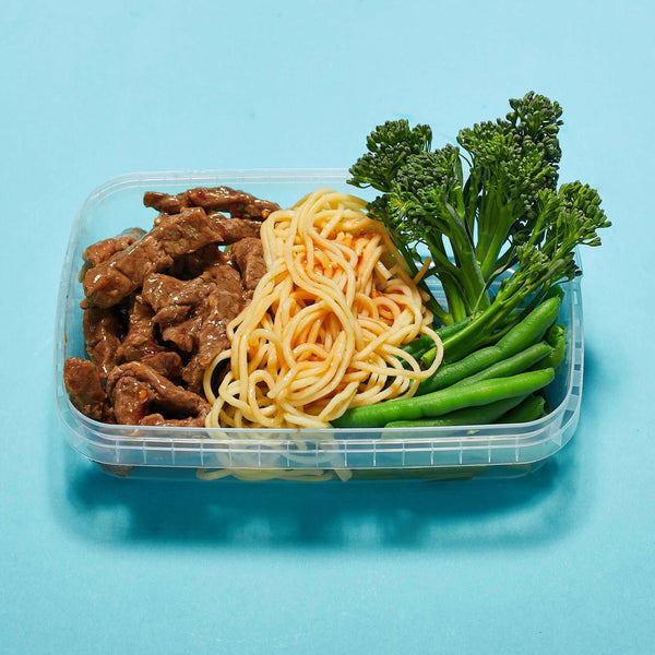 Tasty Sweet Chilli Steak with Noodles, served by Macro Based Diner Healthy Meal Prep for a flavourful, balanced meal