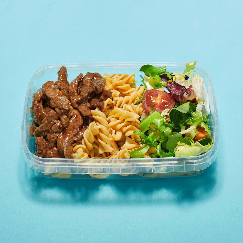 Tasty Sweet Chilli Steak with Pasta & Mixed Leaf Salad, served by Macro Based Diner Healthy Meal Prep for a flavourful, balanced meal